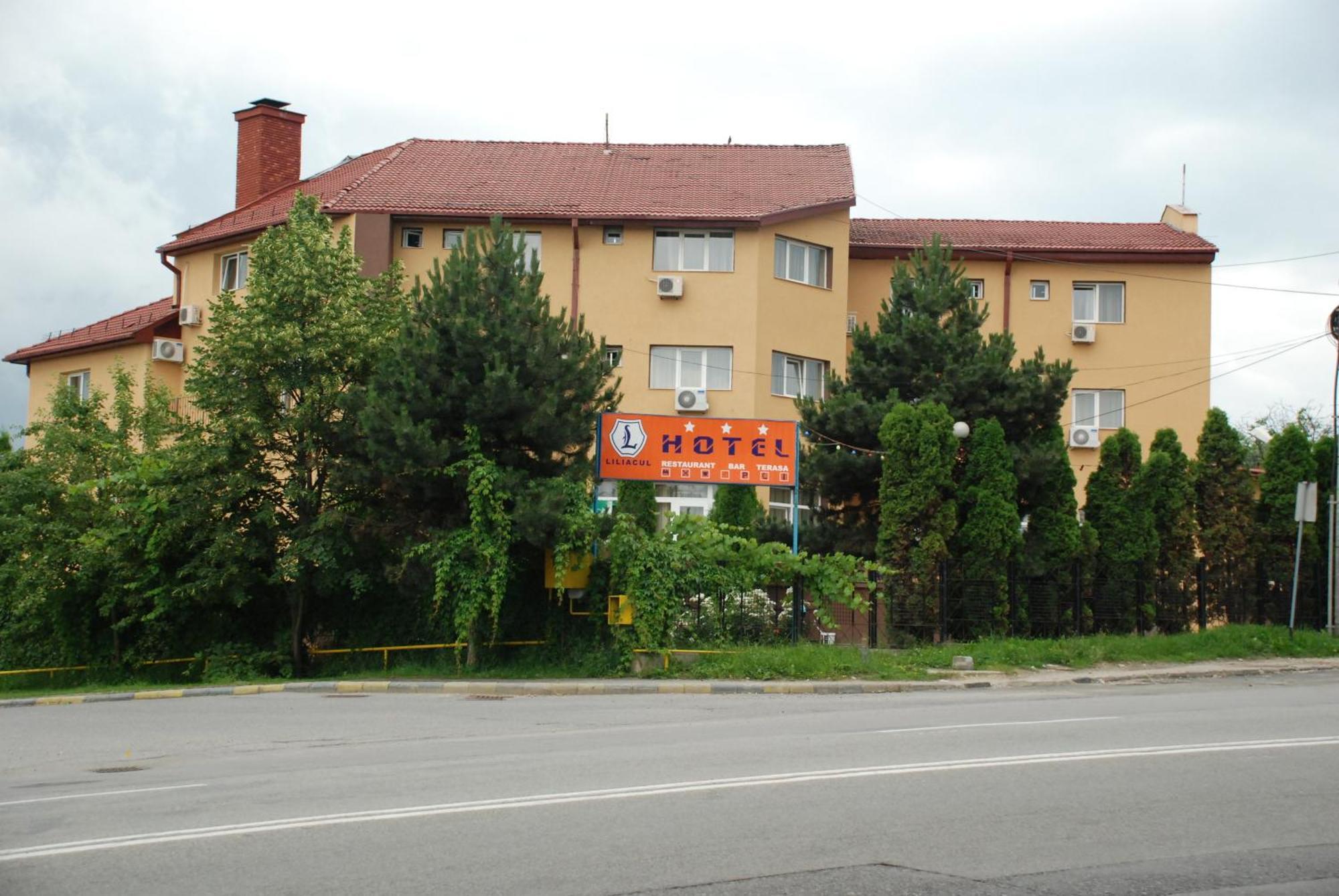 Hotel Liliacul คลูจ-นาโปกา ภายนอก รูปภาพ